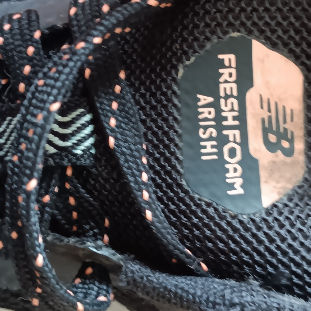 New Balance - Picture 4 of 5